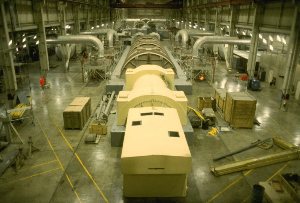 Steam turbine and generator set on a power plant turbine floor
